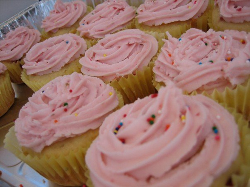 cupcakes, cupcake, cupcake day, holiday party